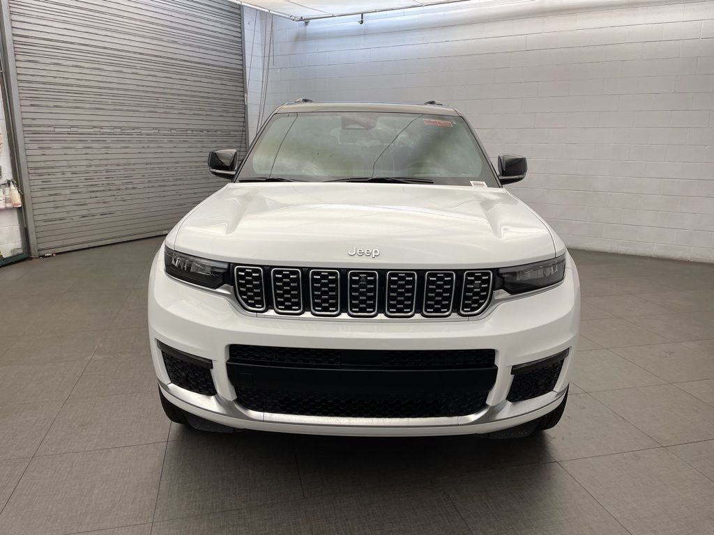 New 2025 Bright White Clear-Coat Exterior Paint Jeep Summit image 12