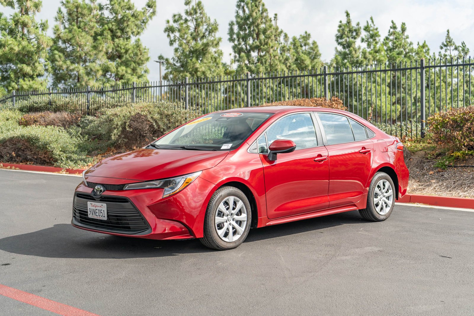 Certified Used 2025 Pearl Toyota LE image 3