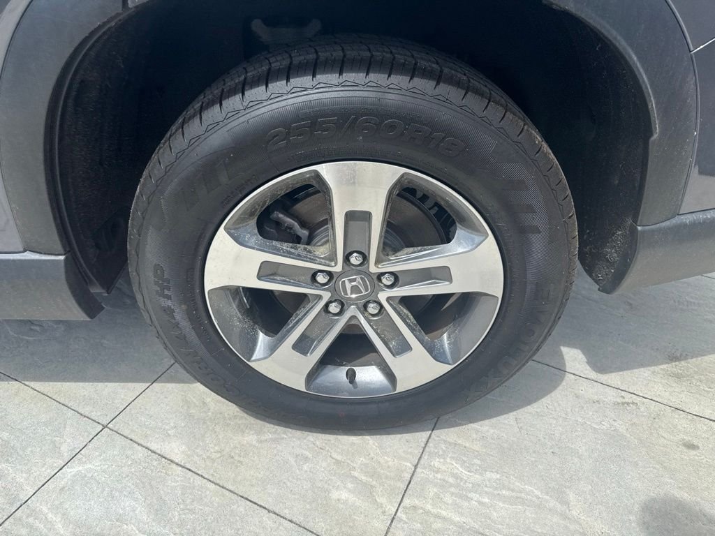 Used 2025 Gray Honda EX-L image 10
