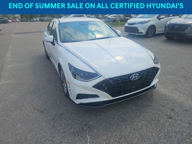 Certified Used 2023 White Hyundai SEL image 4