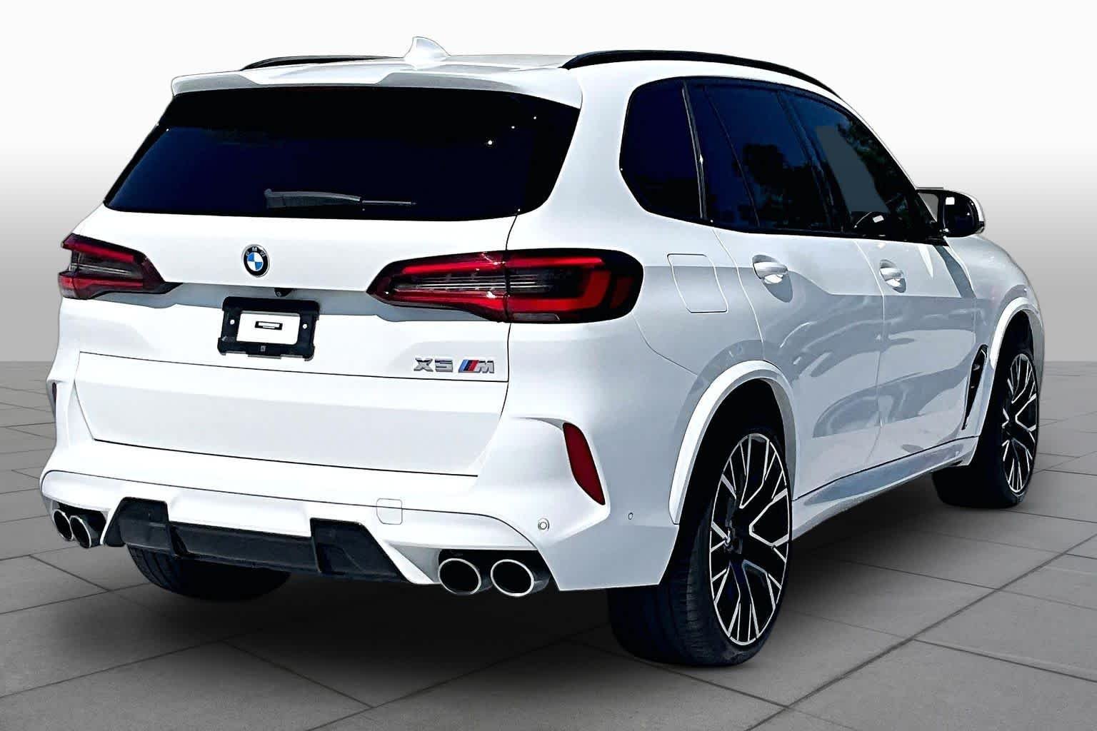 Used 2022 Alpine White BMW  image 11