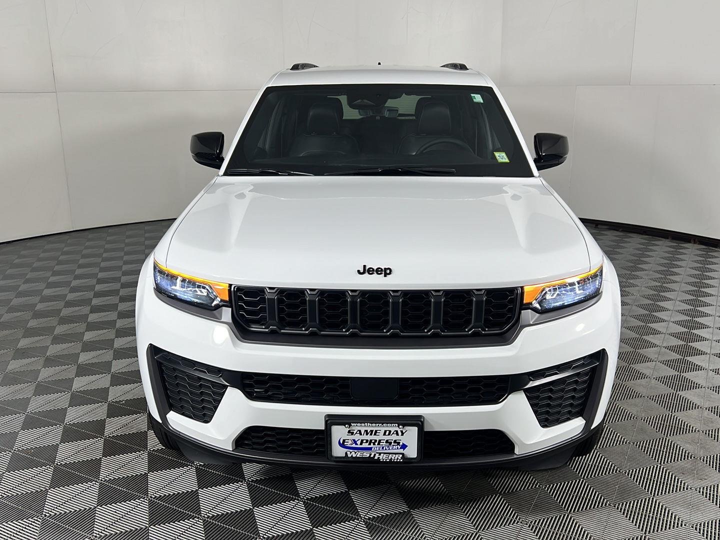 Used 2026 Bright White Clearcoat Jeep Laredo Altitude image 3