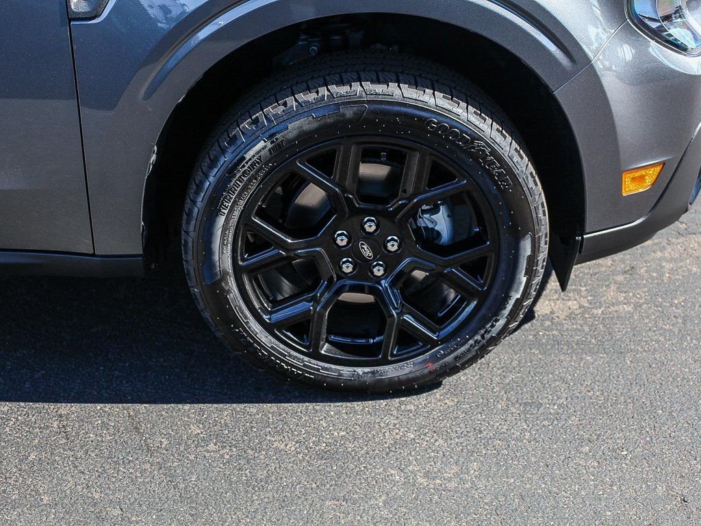 2025 Ford Maverick XLT - Photo 12