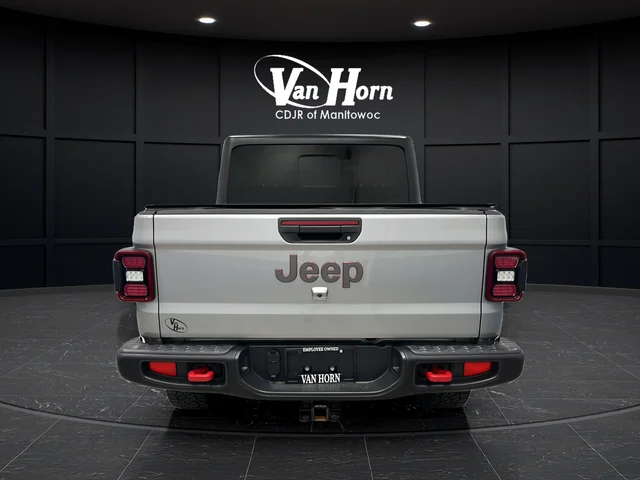 Used 2021 Billet Silver Metallic Clearcoat Jeep Rubicon image 6