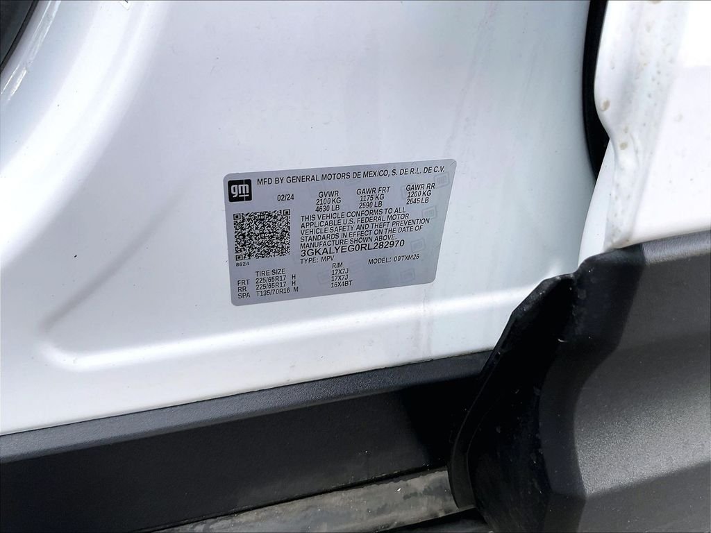Used 2024 Summit White GMC AT4 image 33