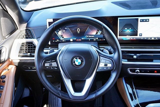 Used 2026 Gray BMW sDrive40i image 21