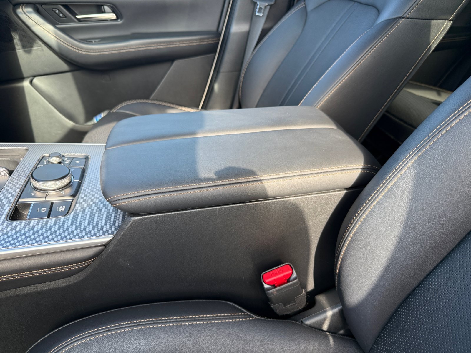 Certified Used 2024 White Mazda Premium image 14