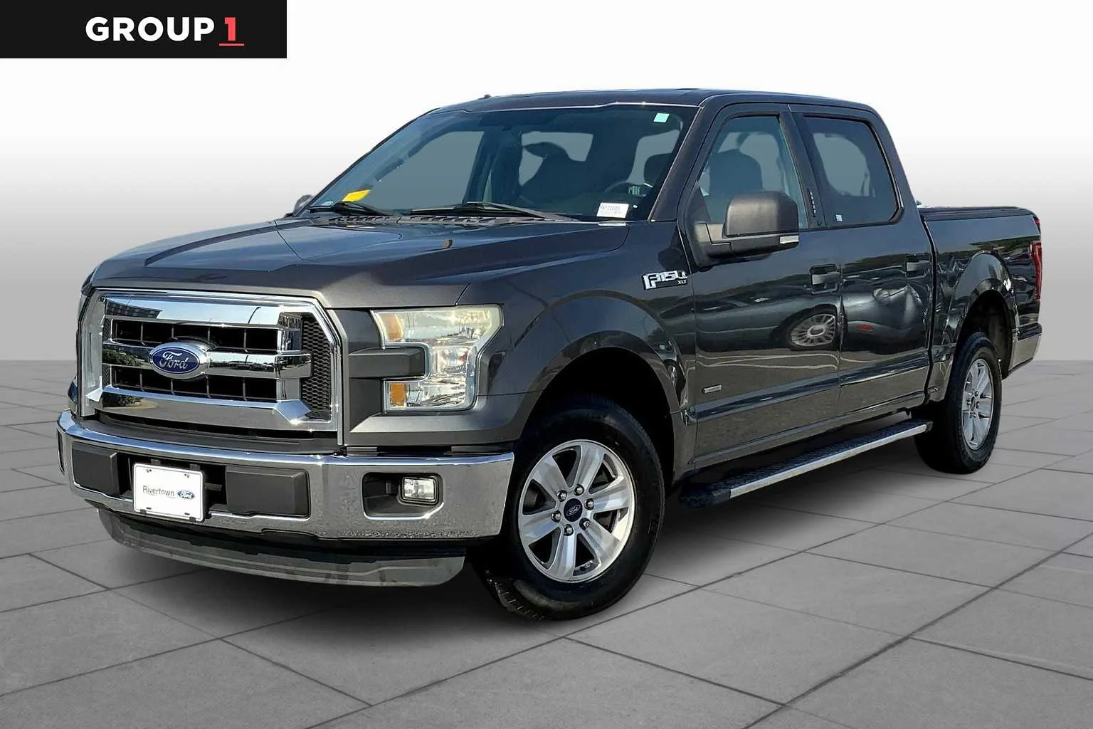 2015 Ford F-150 XLT SuperCrew 145-in's photo