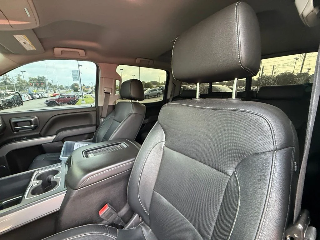 Used 2018 Blue Chevrolet LTZ image 16