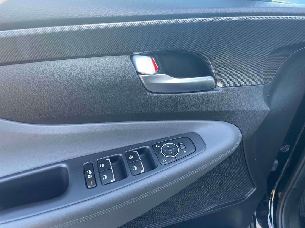 2023 Hyundai Santa Fe SE - Photo 16