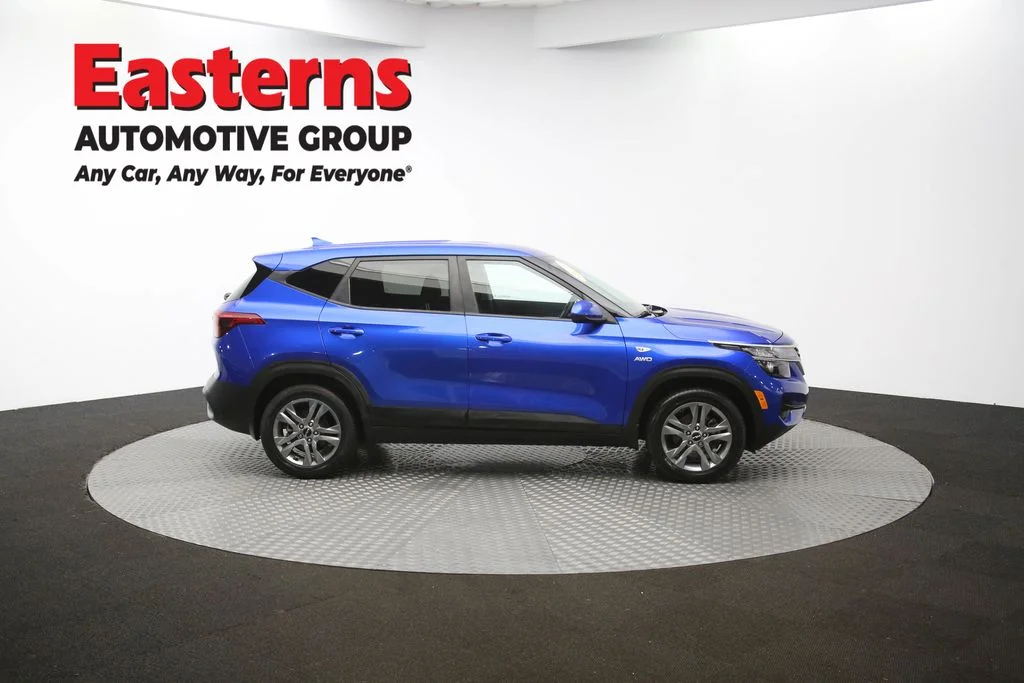 Used 2022 Blue Kia LX image 44