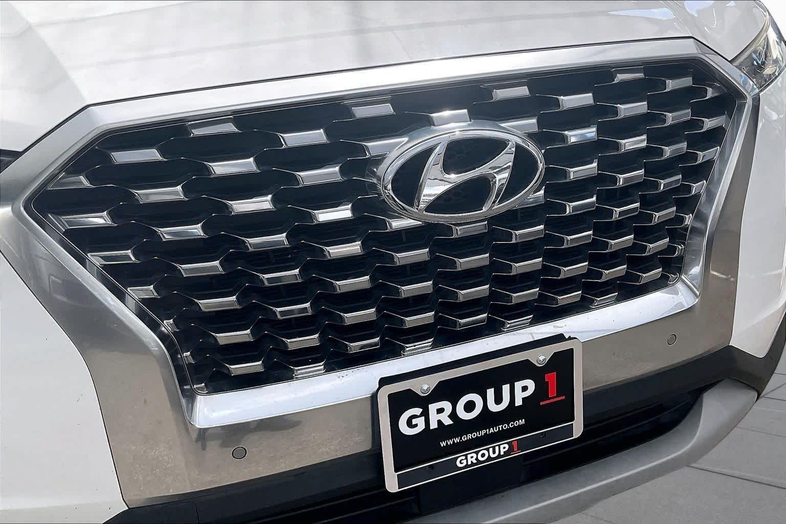Used 2020 Hyper White Hyundai SEL image 30