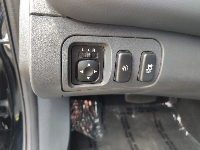 Used 2011 Black Mitsubishi GS Sport image 10