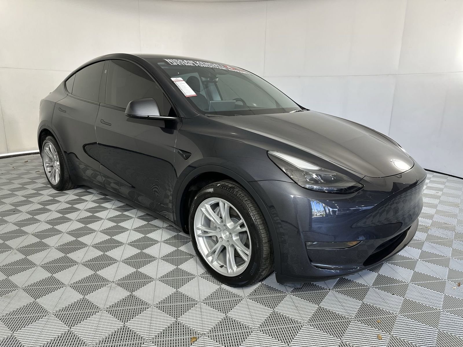 Used 2024 Tesla Model Y Long Range with VIN 7SAYGDEE4RA256649 for sale in Palmetto Bay, FL