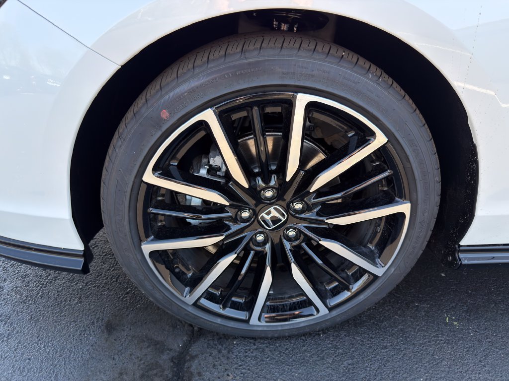 New 2026 Platinum White Pearl Honda Touring image 10