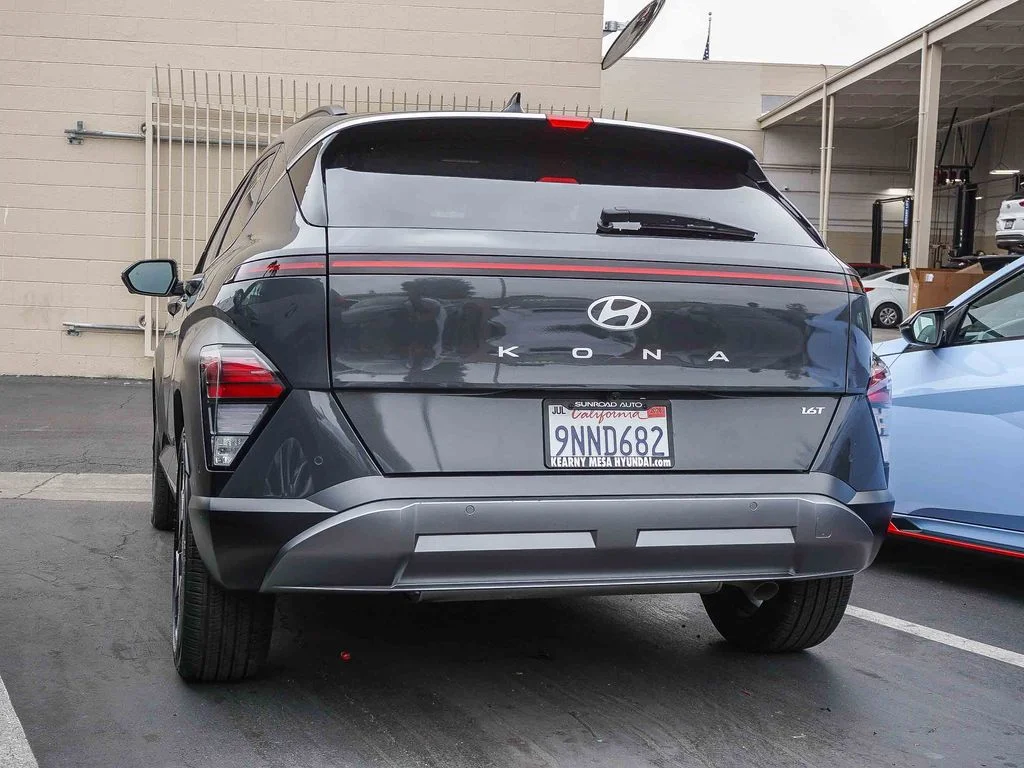 Used 2024 Gray Hyundai Limited image 4
