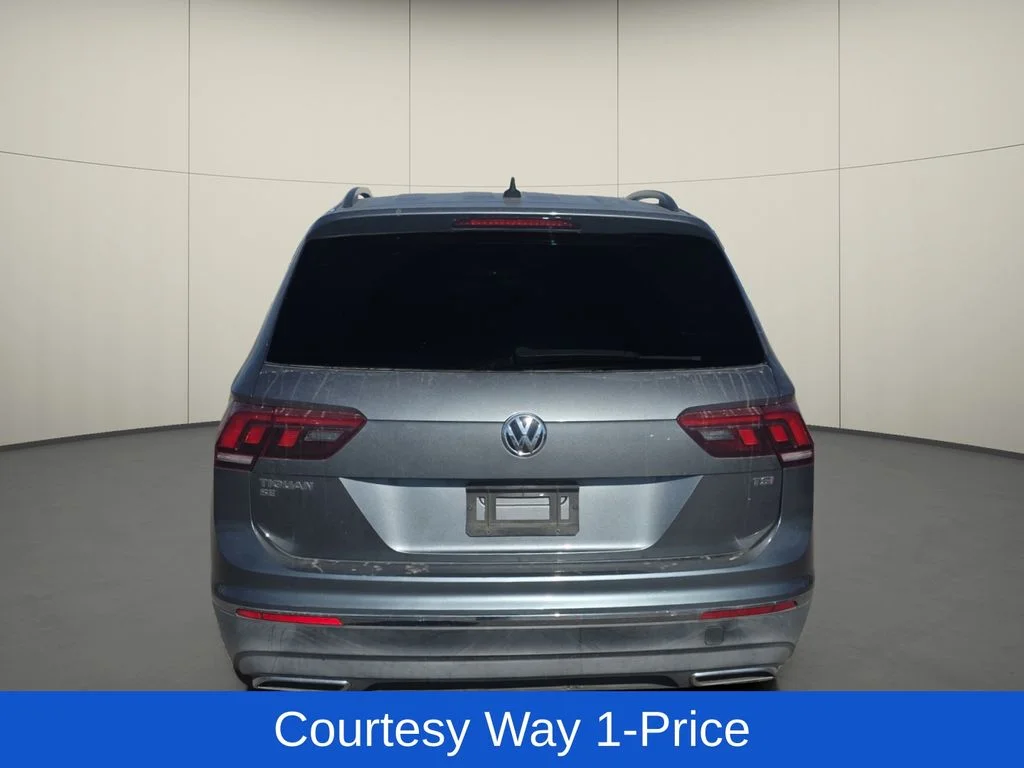 Used 2018 Gray Volkswagen 2.0T SE image 8