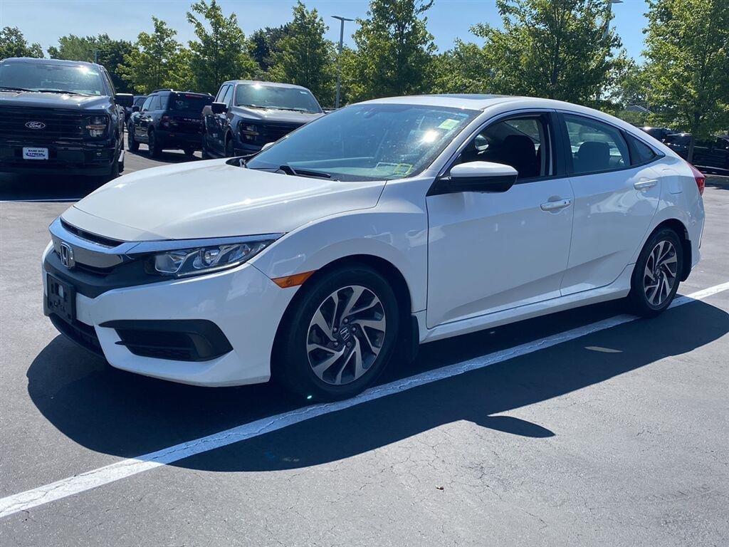 Used 2018  Honda EX image 7