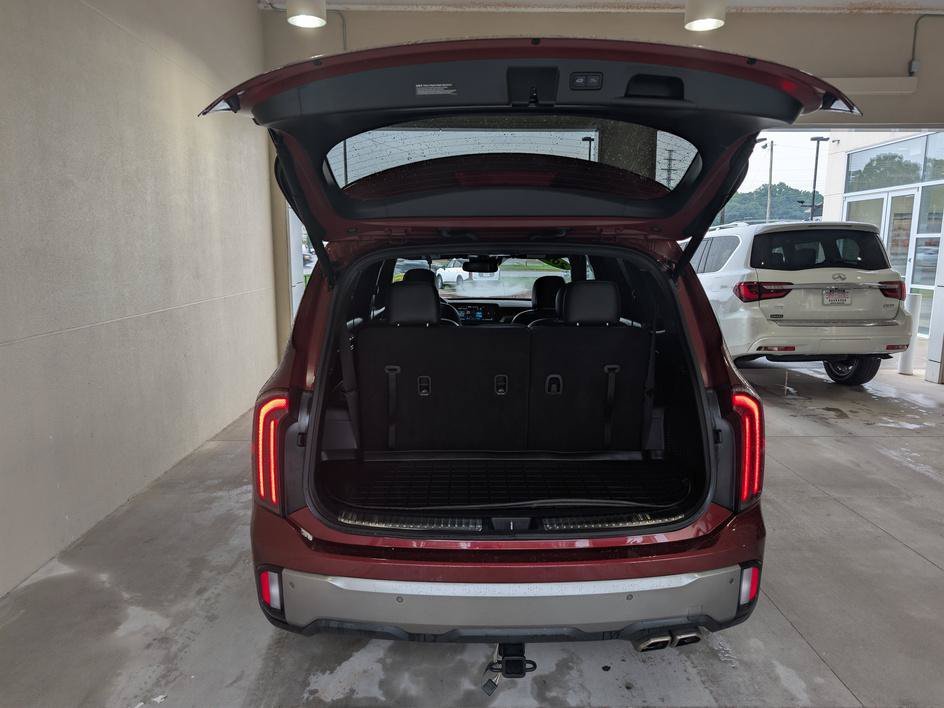 Used 2023 Dawning Red Kia SX X-Line image 26
