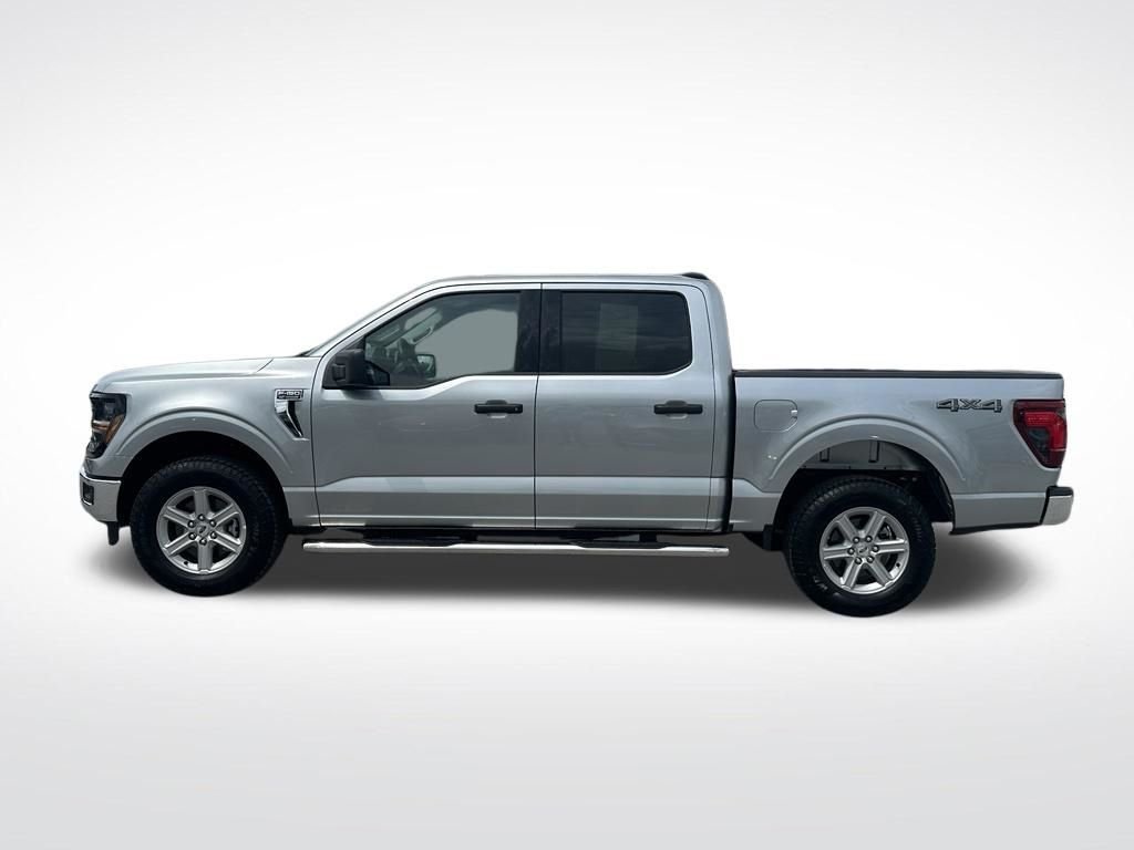 Used 2025 Silver Ford XLT image 3