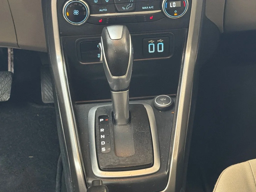 Used 2021 White Ford SE image 20