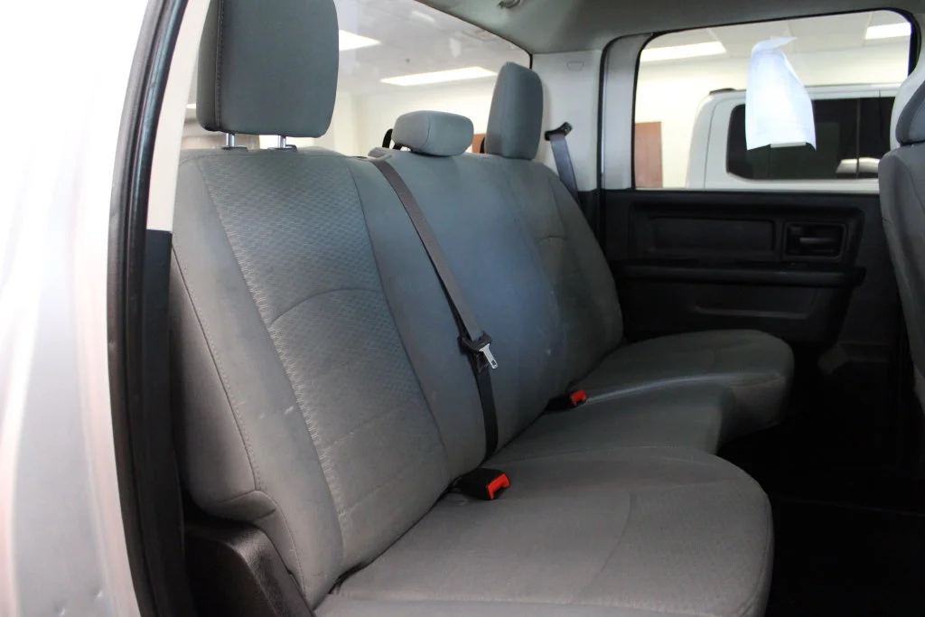 Certified Used 2018 Bright Silver Clearcoat Metallic Ram Tradesman image 37