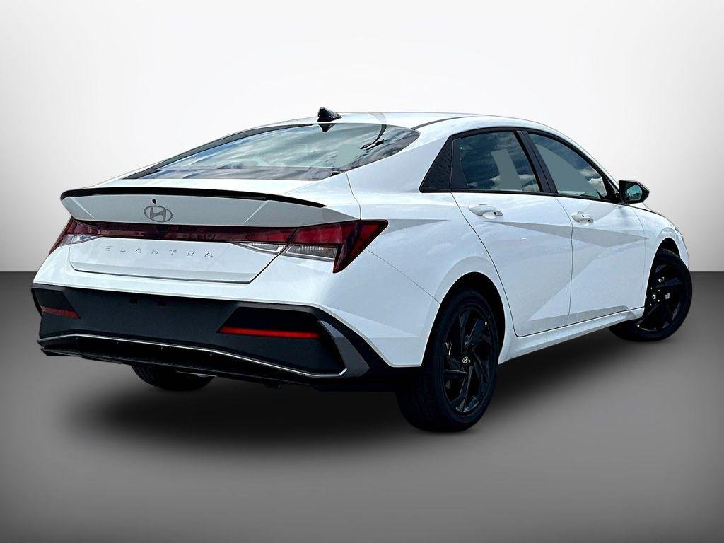 New 2026 White Hyundai SEL Sport image 14