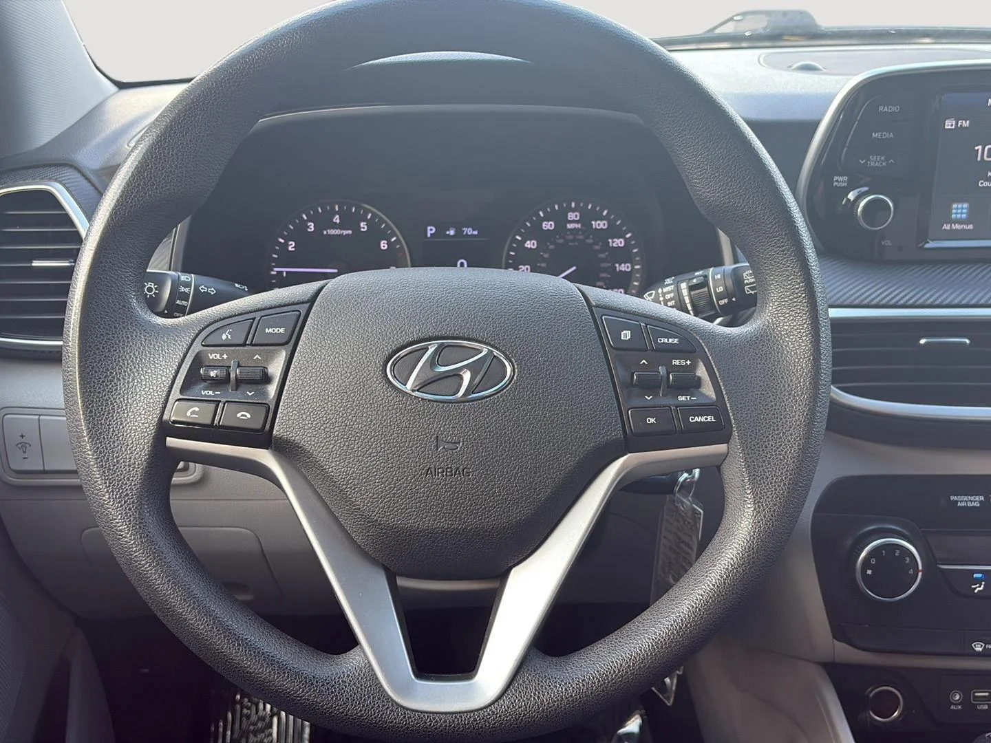 Certified Used 2019 WHITE Hyundai SE image 18