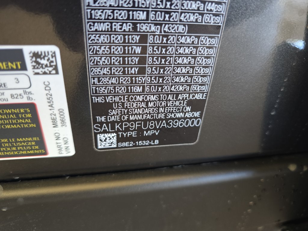 New 2027 Carpathian Grey Land Rover SE image 24