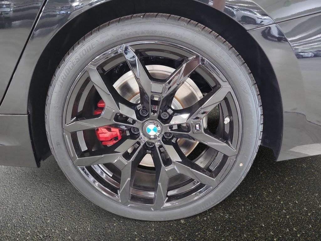 New 2026 Black Sapphire Metallic BMW 330i image 17