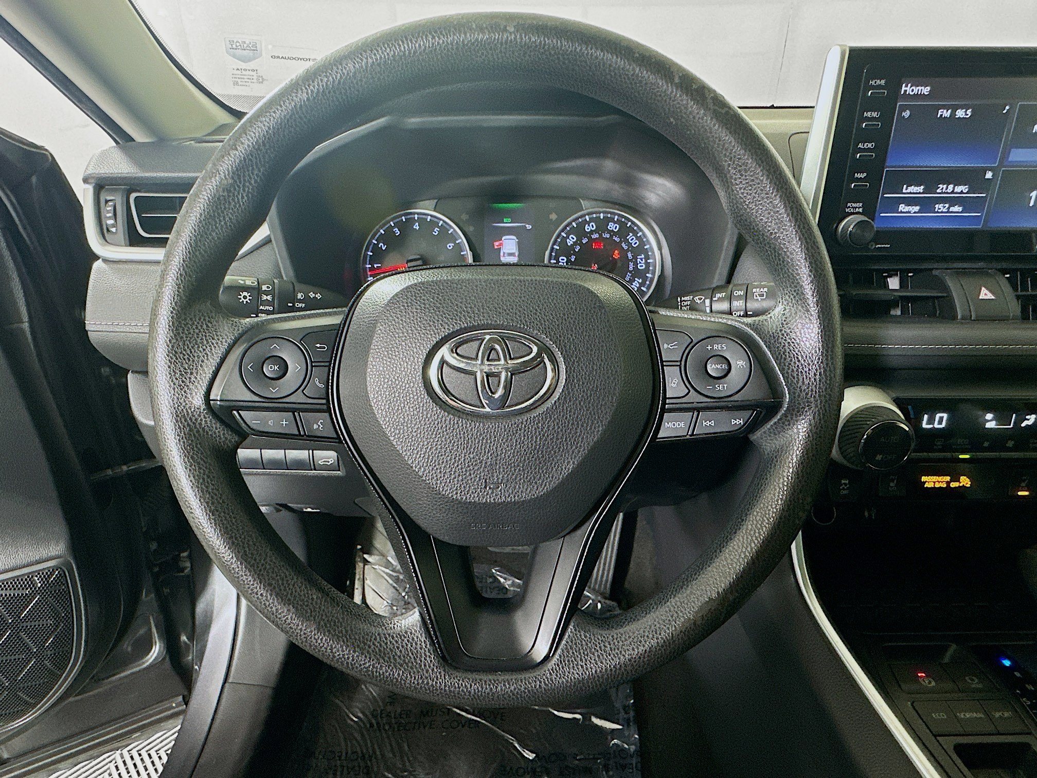 Used 2019 Magnetic Gray Metallic Toyota XLE image 15