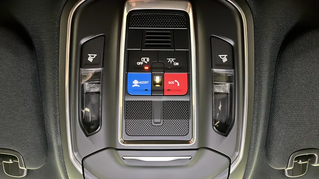New 2026 Bright White Clearcoat Jeep Laredo image 30