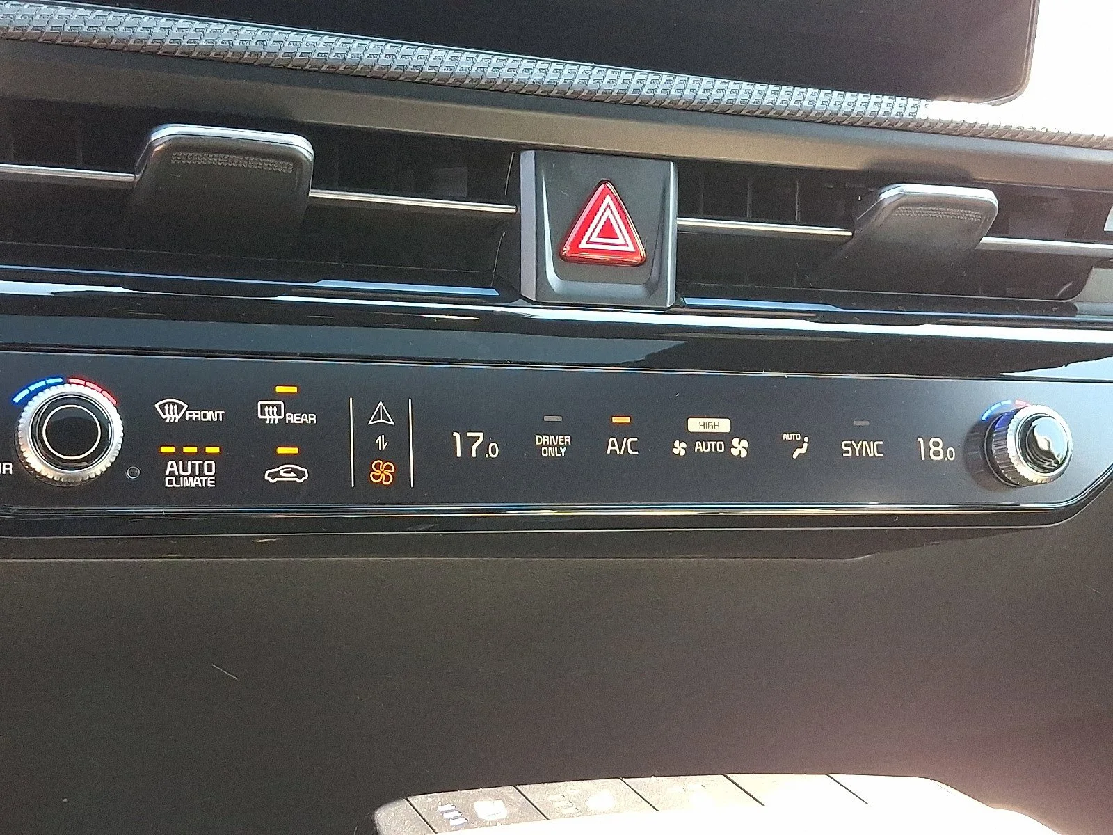 2025 Kia EV6 GT-Line - Photo 10
