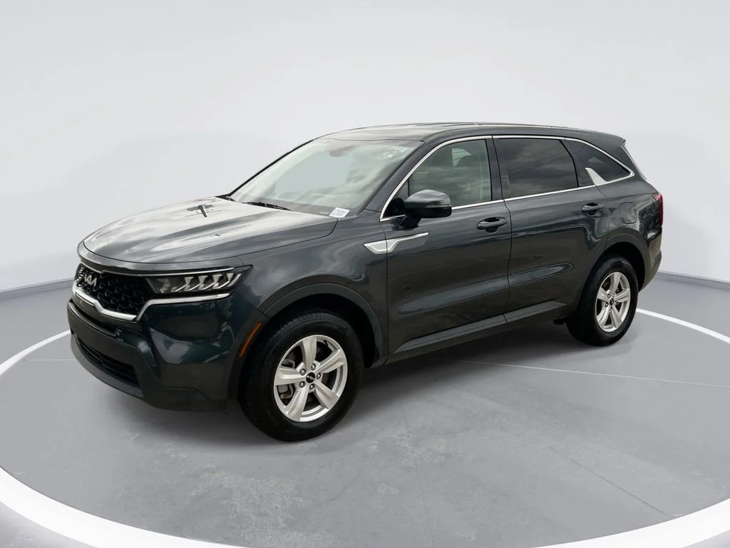 Used 2022 Gray Kia LX image 1