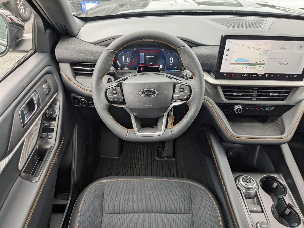 New 2026 Carbonized Gray Metallic Ford Tremor image 19
