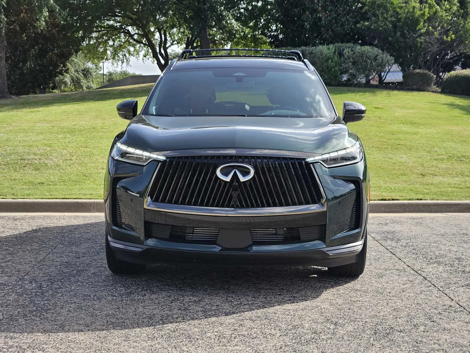 Certified Used 2026 Deep Emerald/Black Obsidian INFINITI AUTOGRAPH image 2