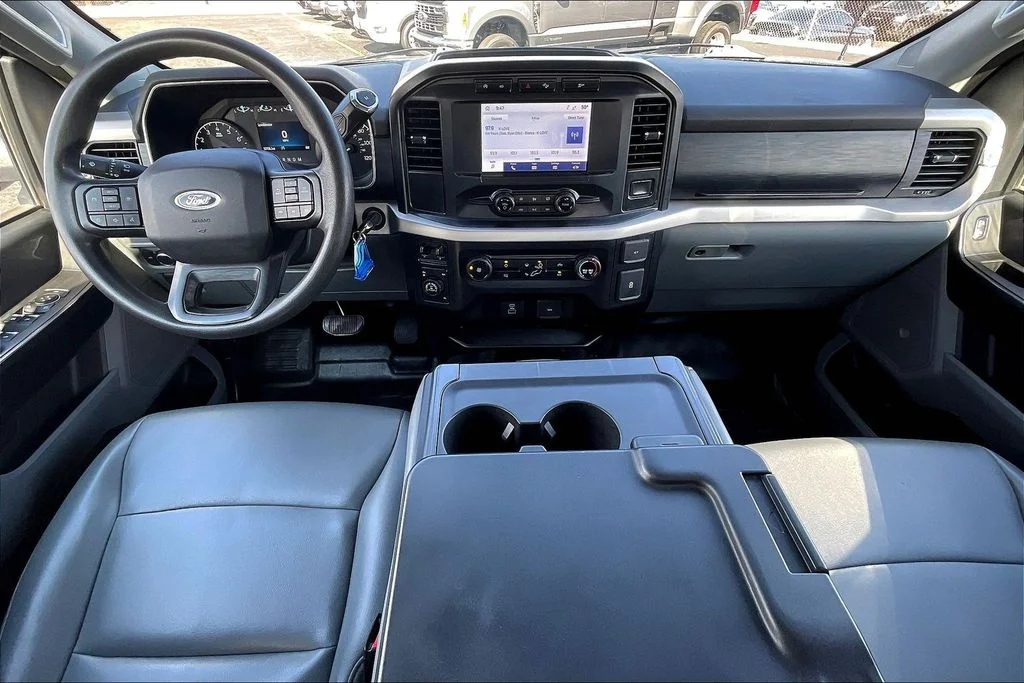 Used 2021 White Ford XL image 13