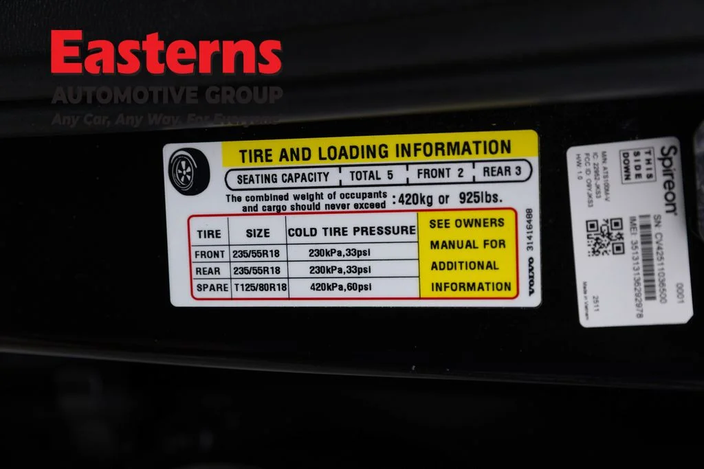Used 2019 Black Volvo Momentum image 34