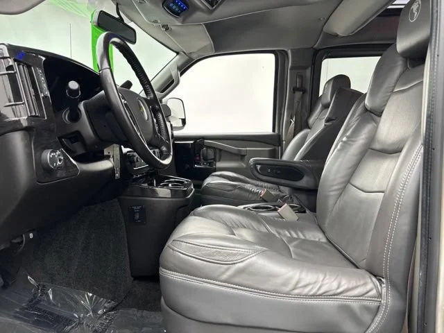 Used 2022 Special Exterior Color Chevrolet WT image 18