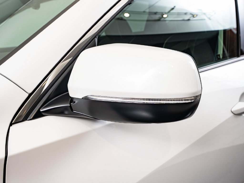 Used 2026 Platinum White Acura Advance Package image 16