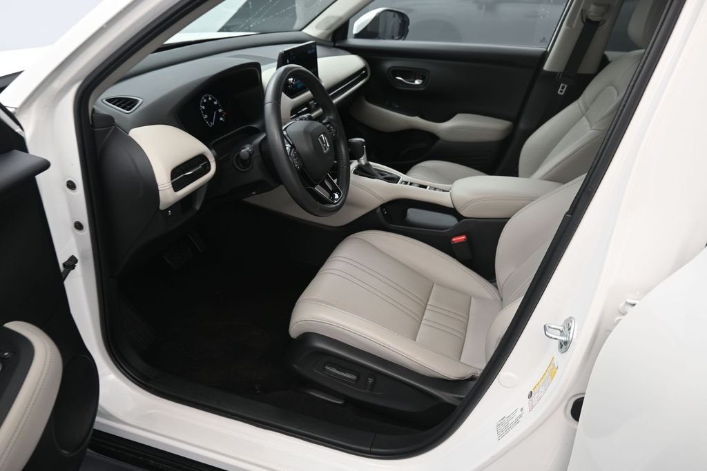 Used 2024 Platinum White Pearl Honda EX-L image 14