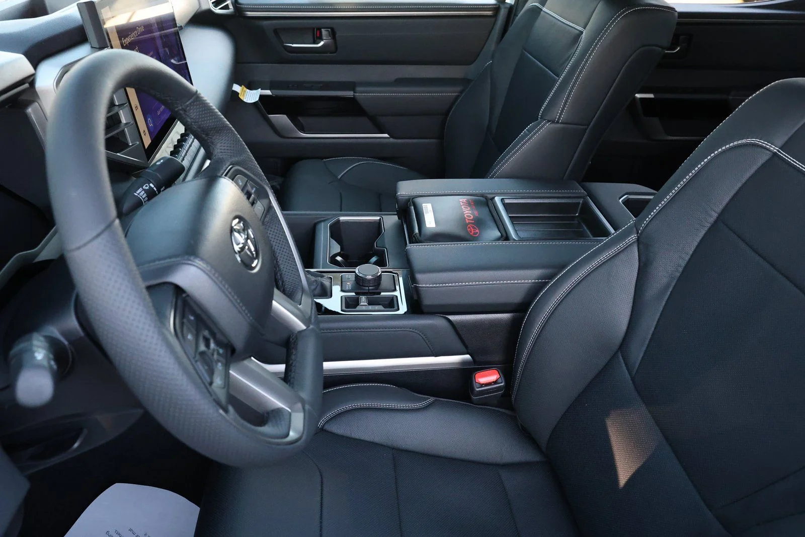 2026 Toyota Tundra Limited - Photo 15