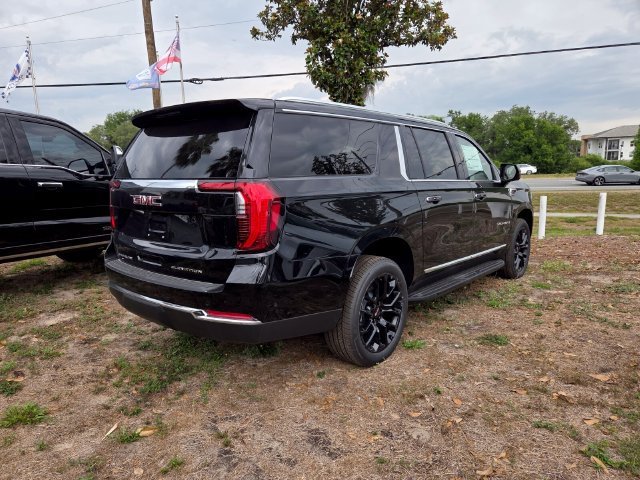 New 2026 Onyx Black GMC Elevation image 13