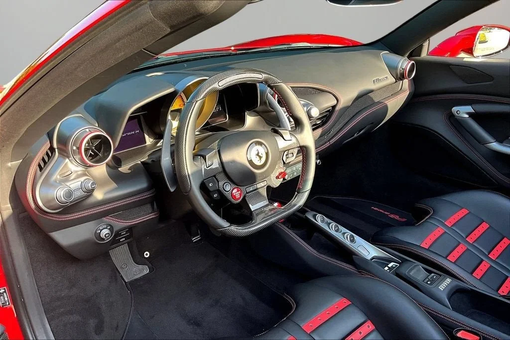 Used 2022 Rosso Corsa Ferrari  image 15