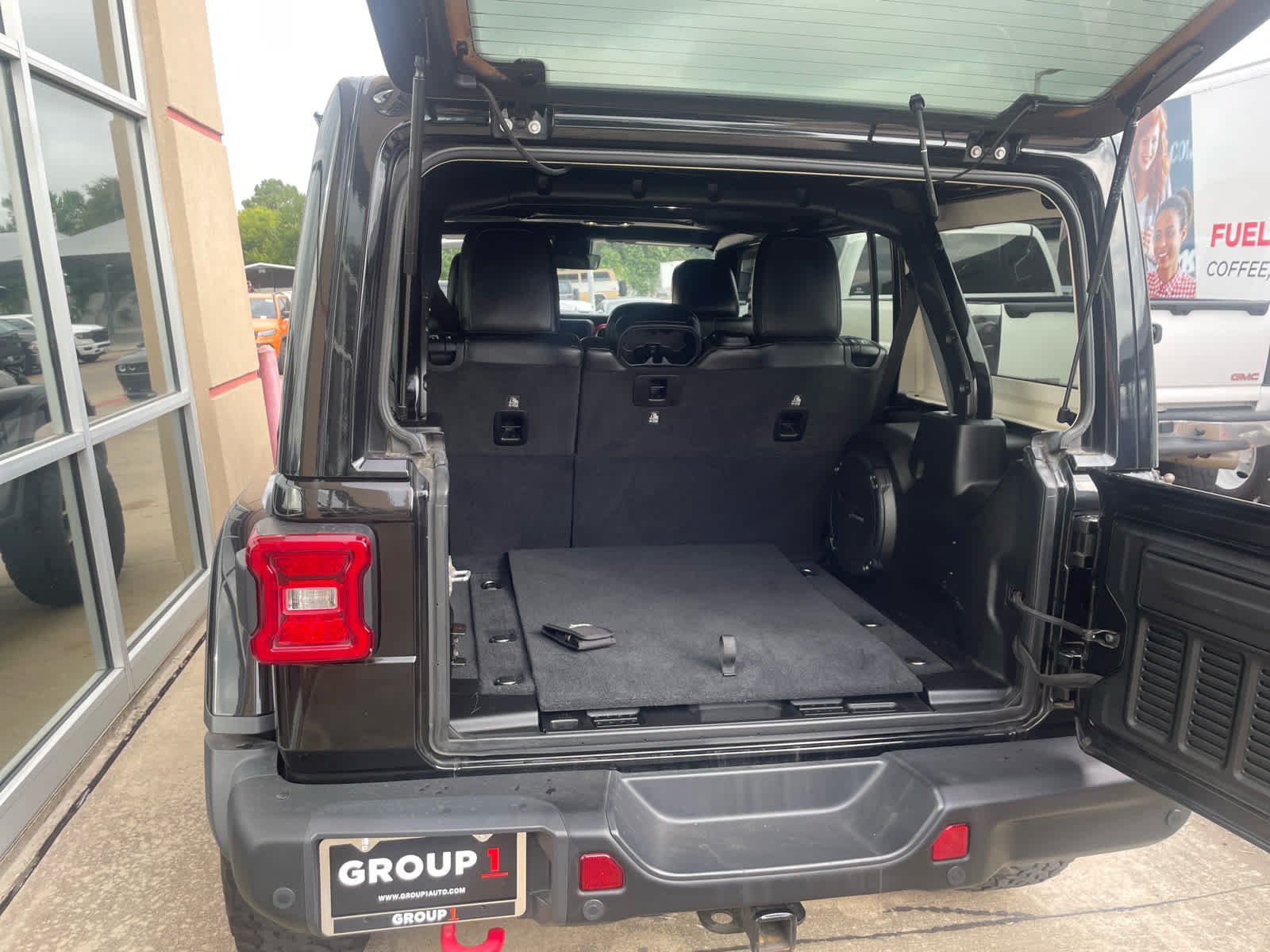 Used 2019 Black Clearcoat Jeep Rubicon image 12