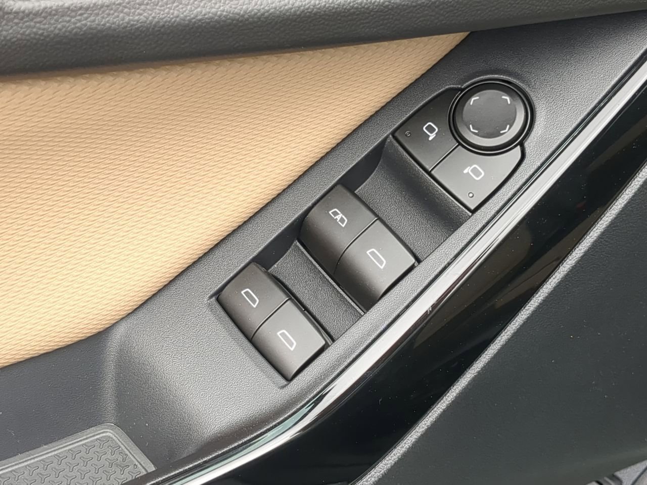 2026 Chevrolet Equinox ACTIV - Photo 22