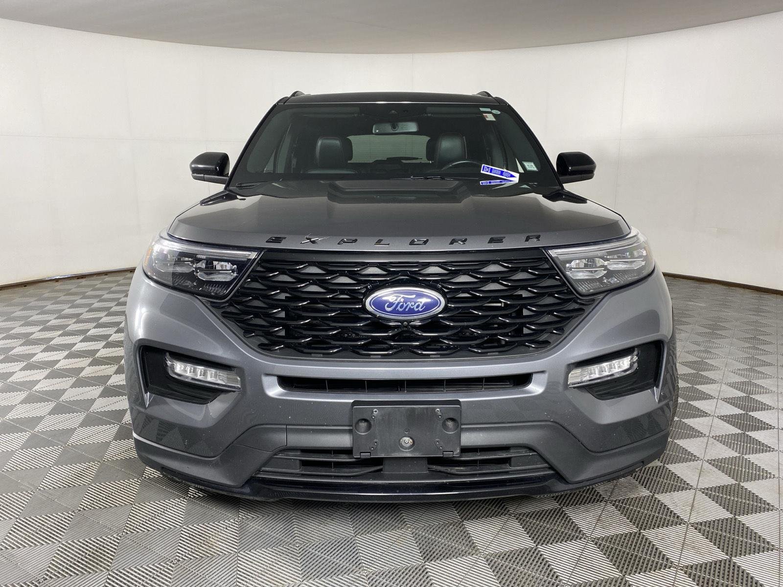 Used 2023 Carbonized Gray Ford ST-Line image 5