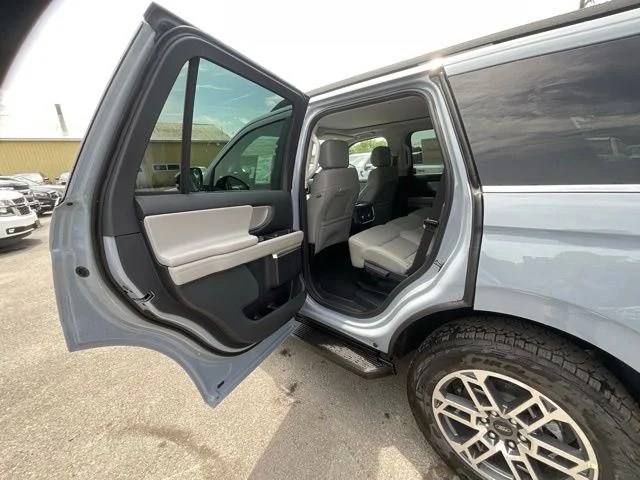 New 2026 Glacier Gray Metallic Tri-Coat Ford Active image 14
