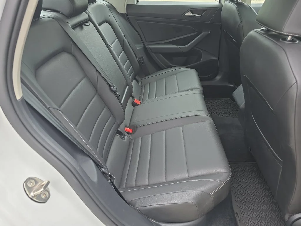 2021 Volkswagen Jetta SE - Photo 28