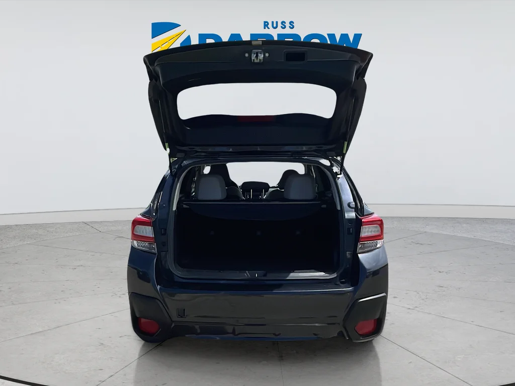Used 2018 Gray Subaru 2.0i Limited image 31
